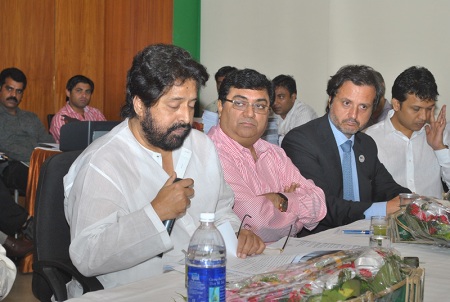 In Kolkata, I had a meeting with the Dental Council of India. Representatives of all the regions of India were present, as well academics. I described all the achievements and approaches of FDI regarding the Non-Communicable Diseases. The minister of Health and Family Welfare-Government of India, Mr. Shri Sudip Bandyopadhyay, was also present at the opening